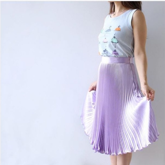 NOLA Couture Parasols Graphic Tank - Picture 1 of 2